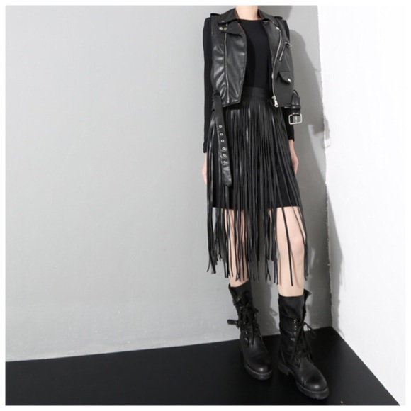 Black Long Fringe Vegan Leather Adjustable Belt - Picture 2 of 6